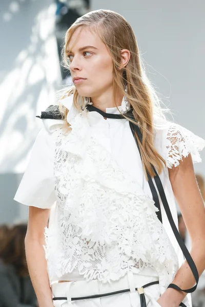 Look 7